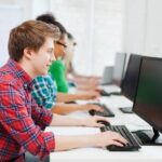 Rusia va interzice jocurile pe calculator care duc la „acte periculoase din punct de vedere social”