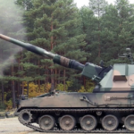 The Ukrainian army for the first time showed how it uses Polish self-propelled howitzers AHS Krab with high-precision Excalibur projectiles - the latest Russian self-propelled guns are destroyed