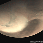 Dust storm on Mars forms 'terrestrial tropical clouds'