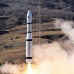 Čína testovala nejvýkonnější raketový motor na světě pro lunární a marsovské rakety
