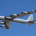 Forțele aeriene americane pregătesc un bombardier nuclear B-52H Stratofortress pentru a testa racheta hipersonică AGM-183A ARRW, care poate atinge viteze de 24.700 km/h