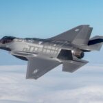 Izrael pozastavil lety 11 stíhaček F-35I Adir po havárii F-35B na americké letecké základně