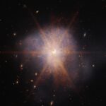 The merger of two galaxies shines in a new image of "Webb"
